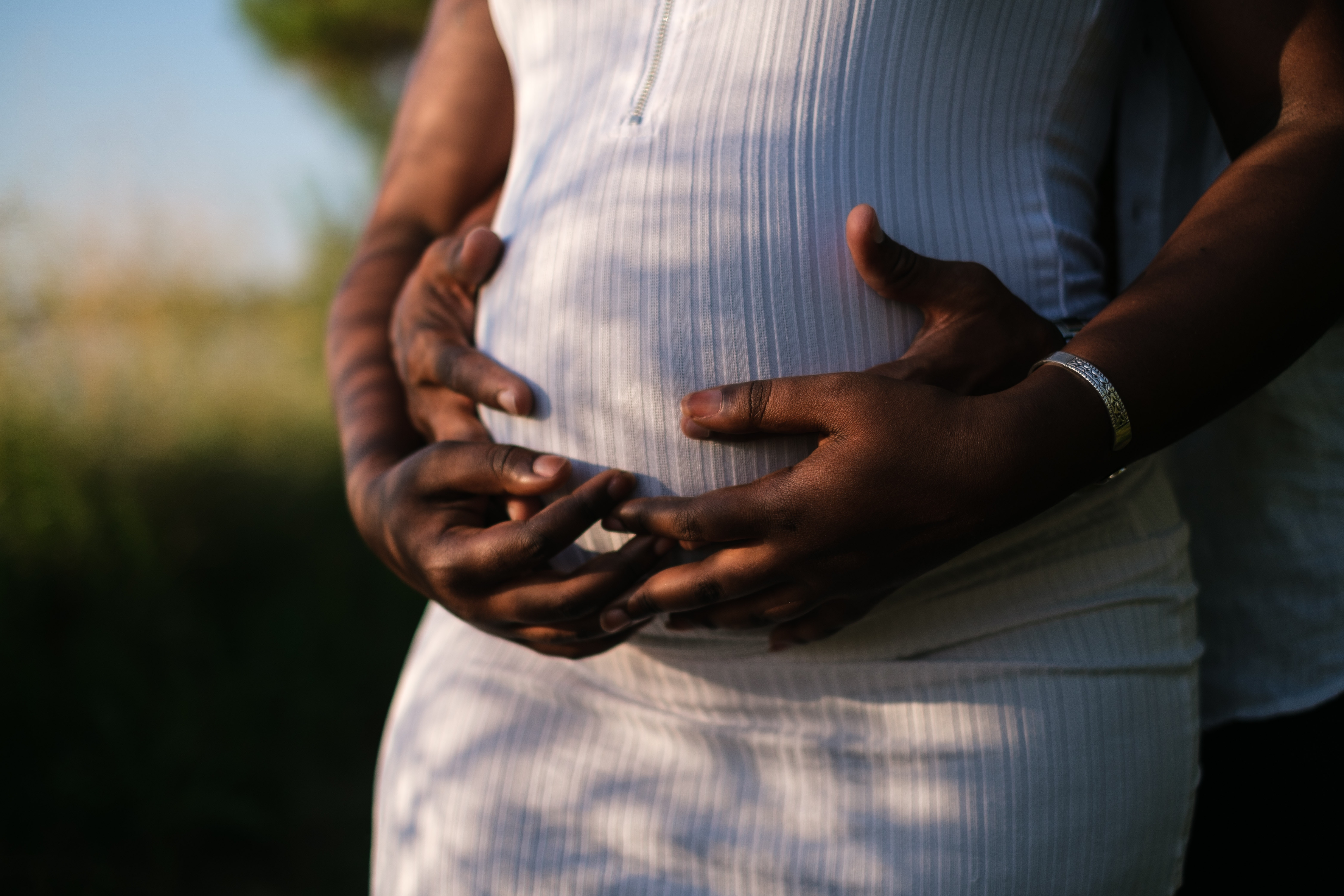 Should You Get Your Teeth Whitened While Pregnant?